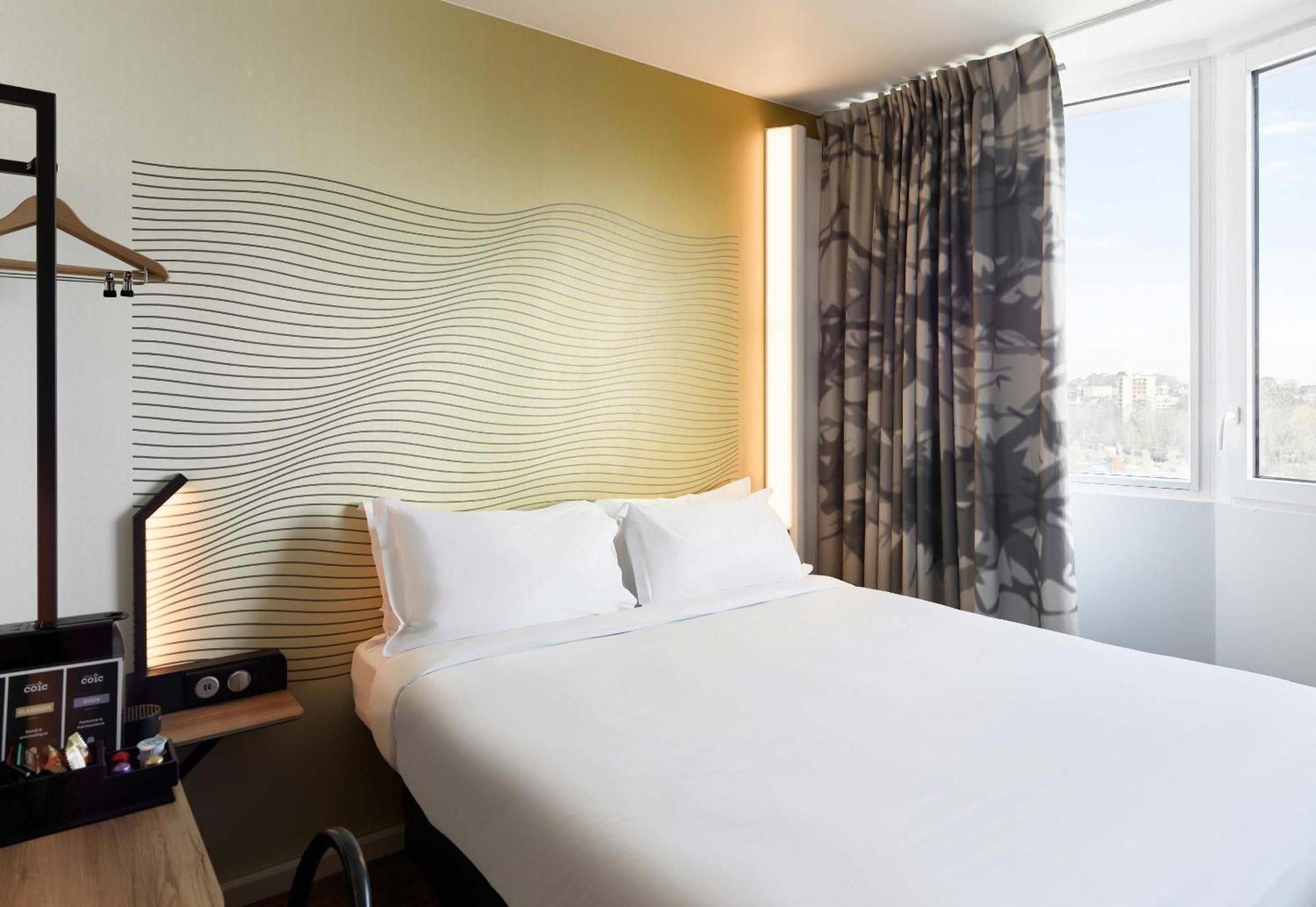 B&B Hotel Massy Gare Tgv Eksteriør bilde