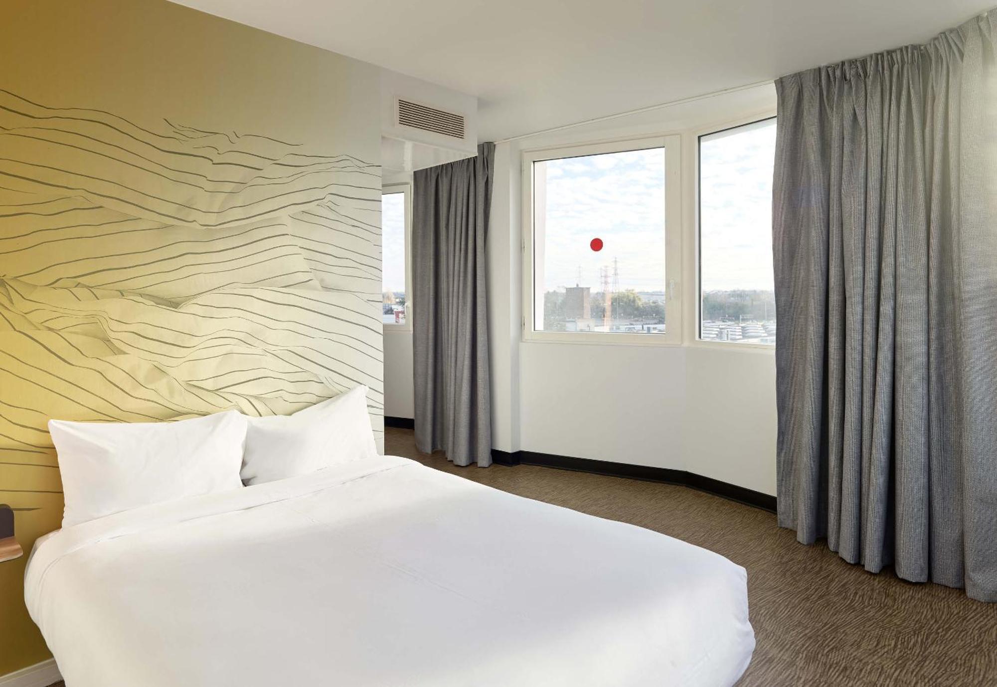 B&B Hotel Massy Gare Tgv Eksteriør bilde