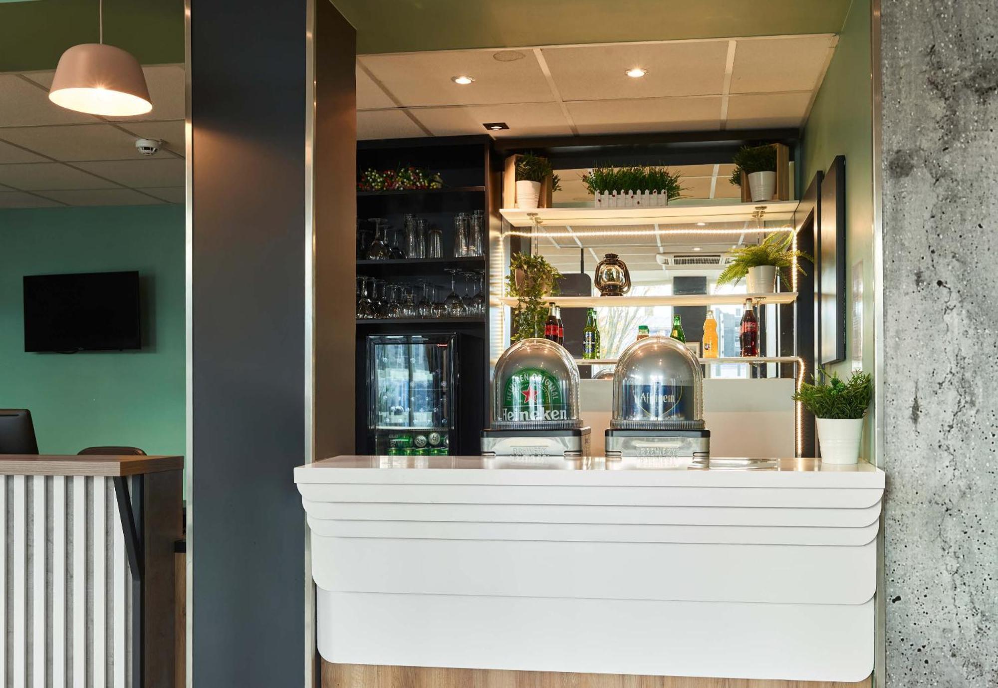 B&B Hotel Massy Gare Tgv Eksteriør bilde